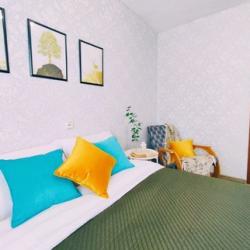 4-комнатные апартаменты стандарт г.Чайковский, ул.Азина, д.33 с 4 односпальными и 1 двуспальной кроватью
