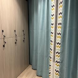 Кровать в 12-местном общем женском номере