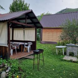 Номер улучшенный комфорт с 1 односпальной и 1 двуспальной кроватью