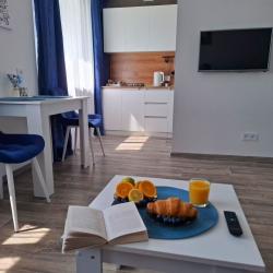 Фото Апартаменты на улице Наумова