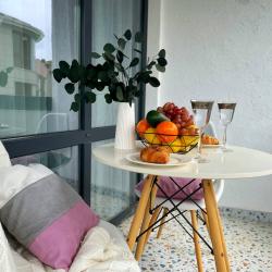 Апартаменты студия гостиничный комплекс Радуга 10И