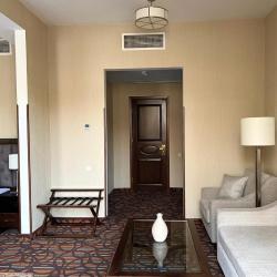 Фото Отель Yerevan Resident Hotel ( Резидент)