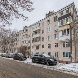 Фото Отель Двухкомнатная в центре рядом с парком Горького ул. Курашева д. 34