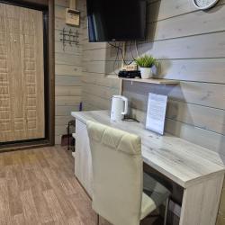 Комната полулюкс с 2 двуспальными кроватями