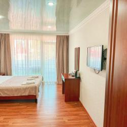 Номер комфорт с 1 двуспальной кроватью