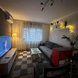 Фото Апартаменты Поэма на улице Есенина 16 корпус 1