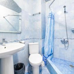 Номер стандарт с 1 двуспальной кроватью и видом на море