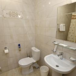 Номер стандарт с 1 двуспальной кроватью