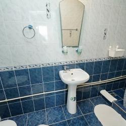 Номер стандарт комфорт с 1 двуспальной кроватью и балконом