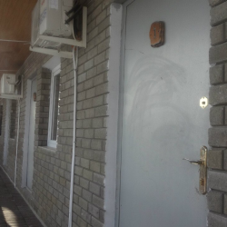 Номер стандарт с 1 двуспальной кроватью