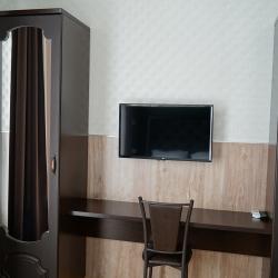 Номер стандарт с 1 двуспальной кроватью и балконом