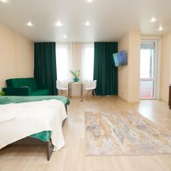 Фото Отель ApartmentFly (АпартментФлай) на улице Петра Ломако 14