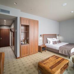 фото 40 V Hotel (В отель)
