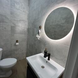 Фото Отель Коттедж с бoльшим бaсcейнoм и баней