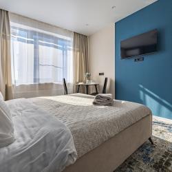 2-местные 1-комнатные апартаменты студия с 1 двуспальной кроватью (338-340)