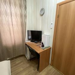 Номер комфорт с 1 односпальной и 1 двуспальной кроватью