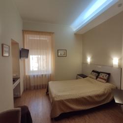 Комната стандарт с 1 двуспальной кроватью