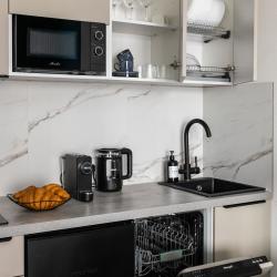 Фото Отель MyHome YourHome (МайХоум ЙоХоум) на Фарфоровской улице