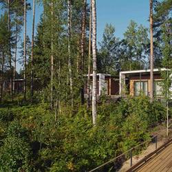 Коттедж улучшенный с видом на озеро