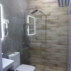 Номер стандарт с 1 двуспальной кроватью