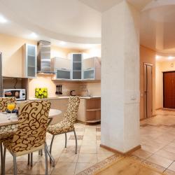 Фото Отель Elhome (ЭльХоум) на улице Солнечная 10