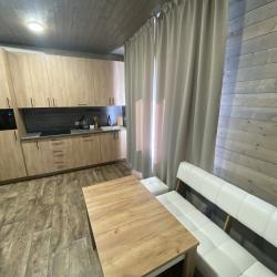 Кровать в общем номере с 1 односпальной и 3 двухъярусными кроватями (общие удобства)