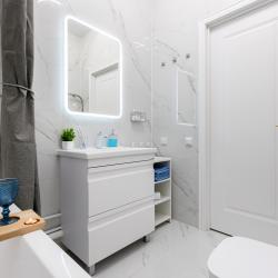 Фото Апартаменты с дизайнерским ремонтом рядом с ж/д вокзалом