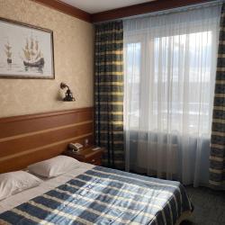 Номер стандарт с 1 двуспальной кроватью