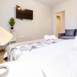 Фото Отель RentPlaza (РентПлаза) на 5-ой просеке 133