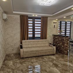 Flatirini (Флатирини) на улице Шамиля Джикаева 6А — c45532d9bd6923491630d7ef48037473