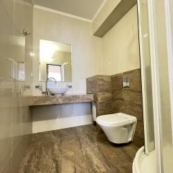 Номер комфорт семейный с 1 двуспальной кроватью