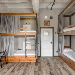 Шестиместный номер женский (общие удобства)