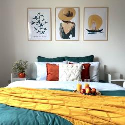 Фото Отель Sunmarine apartments (Санмарин апартментс) на улице Юлиана Семёнова