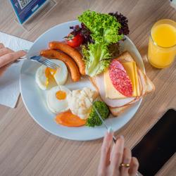 Фото Отель Holiday Inn Express Yerevan (Холидей Инн Экспресс )