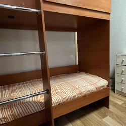 Кровать в 4-местном общем женском номере Англия (удобства на этаже)