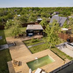 Дом у яблони