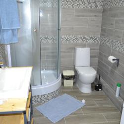 Фото Отель 7Nights (7Найтс) Коттедж в деревне Красная