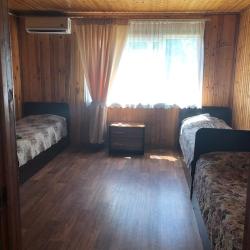 Коттедж стандарт с 4 односпальными кроватями