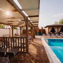 Фото Отель Family Pride Inn (Фэмили Прайд Инн)