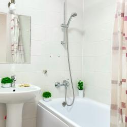 Фото Апартаменты в микрорайоне Парковый 1 корпус 21