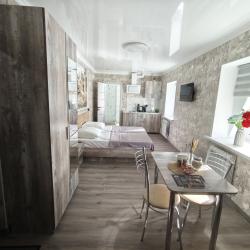 1-комнатные апартаменты студия Красной Армии 136/14