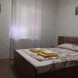 Номер стандарт с 1 односпальной и 2 двуспальными кроватями
