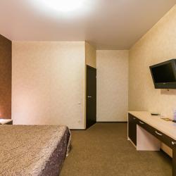 Номер стандарт с 1 двуспальной кроватью