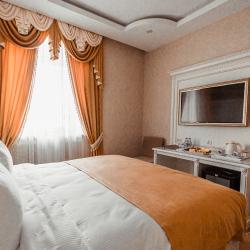 Номер стандарт с 1 двуспальной кроватью (с завтраком)