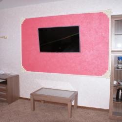 Номер полулюкс с 1 двуспальной кроватью