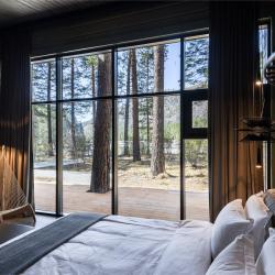 Фото Отель Хвоя в горах