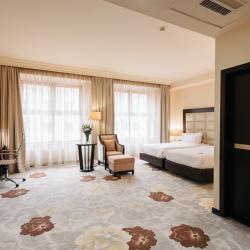 Фото Отель Paris Hotel Yerevan (Париж )