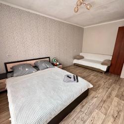 Фото Отель Ideal Apartment (Идеал Апартмент) на улице Первостроителей 1