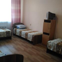 Кровать в 9-местном общем номере