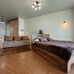 Фото Апартаменты на улице Комарова 58